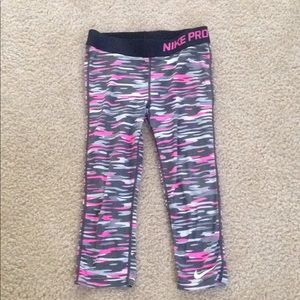 Nike pro camo leggings